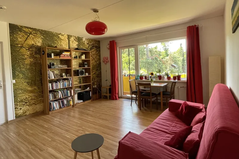 Möblierte, ruhige, helle, große 2-Raumwohnung im Süden Berlins für 12-Monatsvertrag — photo 1